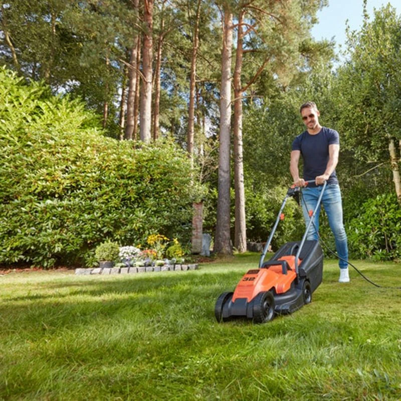 Black & Decker BEMW451 Electric Lawnmower 32cm 1200W 240V - B/DBEMW451 - Image 2