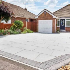 Brett Geoceramica® Bluestone Porcelain Paving Square 60mm Flags Pack Of 19 - Gris Claro - GCDB60CO