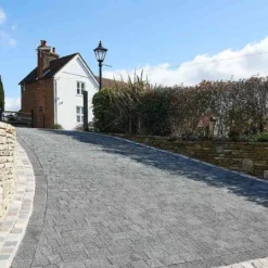 Brett Invicta Block Paving Rectangular 200x100x80mm Brick Pack Of 336 - Onyx - IN2180ON