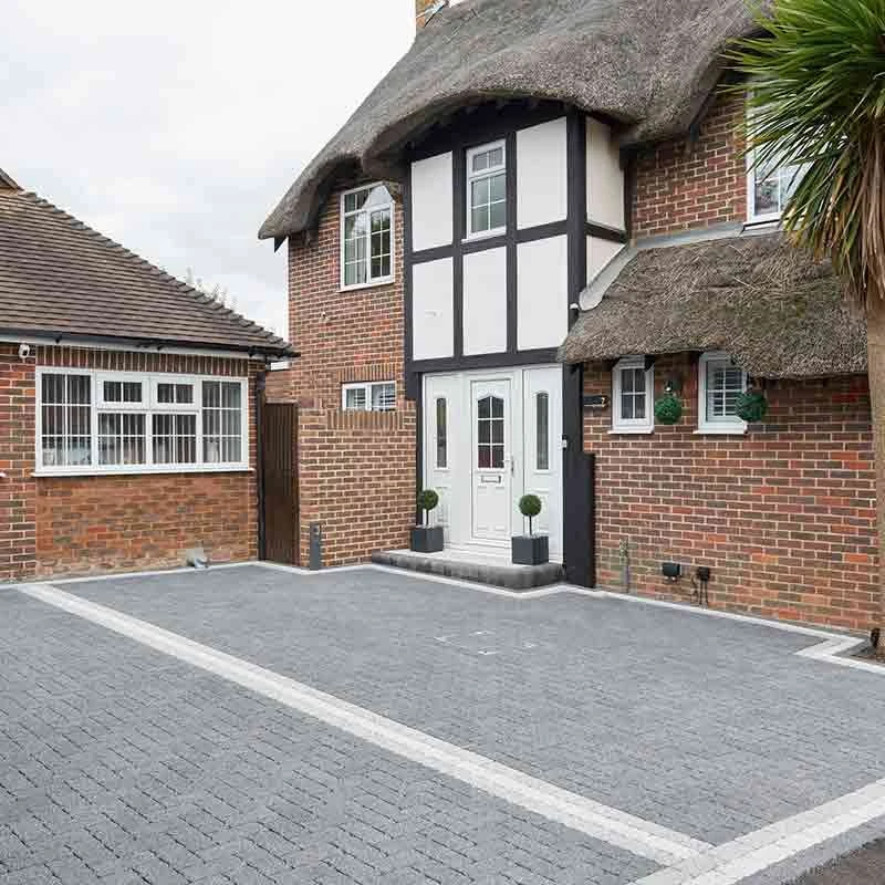 Brett Invicta Flow Single Size Permeable Block Paving 215x115x60mm - 288 Per Pack - Onyx - INF2160ON