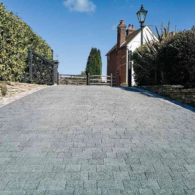 Brett Invicta Large Single Size Block Paving 210x140x60mm - 288 Per Pack - Oynx - INL60ON
