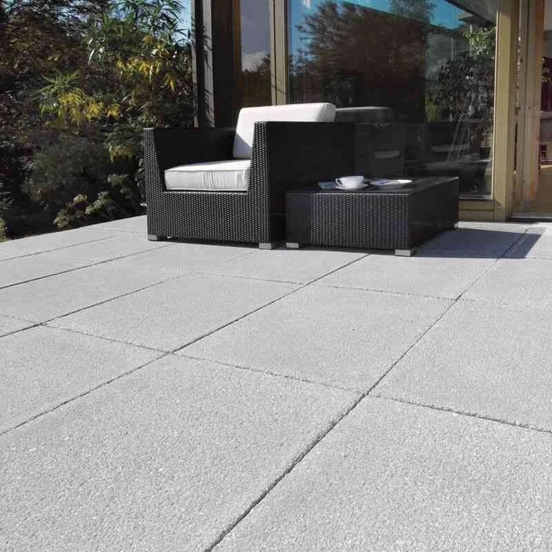 Brett Chaucer Garden Paving Square 35mm Pack Of 30 - Charcoal - CUBL35CL - Image 2