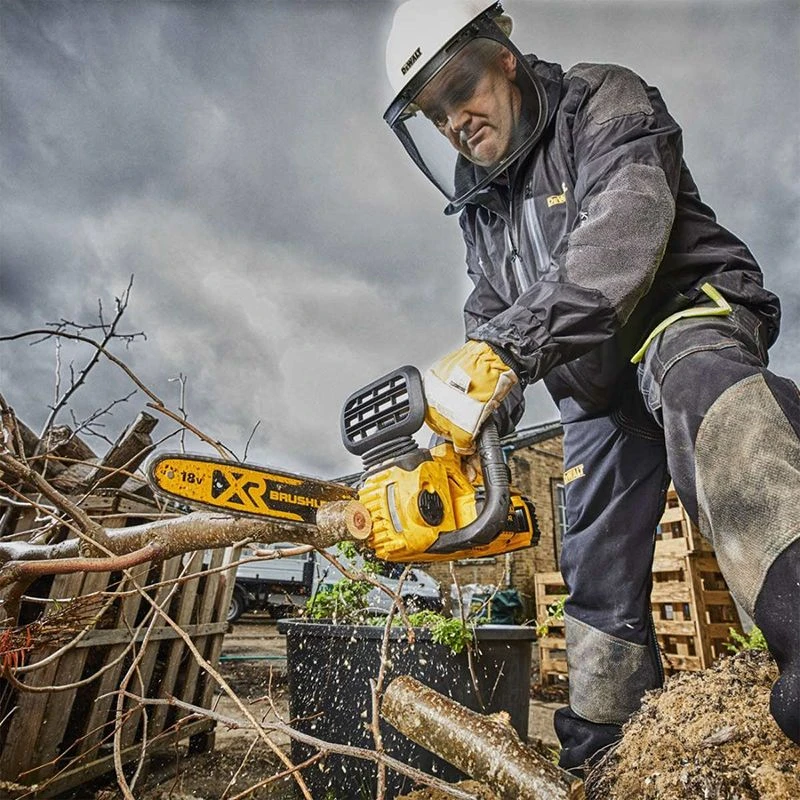 DEWALT DCM565P1 XR Brushless Chainsaw 18V 1 X 5.0Ah Li-ion - DEWDCM565P1 - Image 2