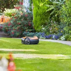 Flymo EasiLife GO 500m² Robotic Lawnmower - 9704632-01