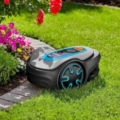 Gardena SILENO Minimo 250m² Robotic Lawnmower - 15201-28