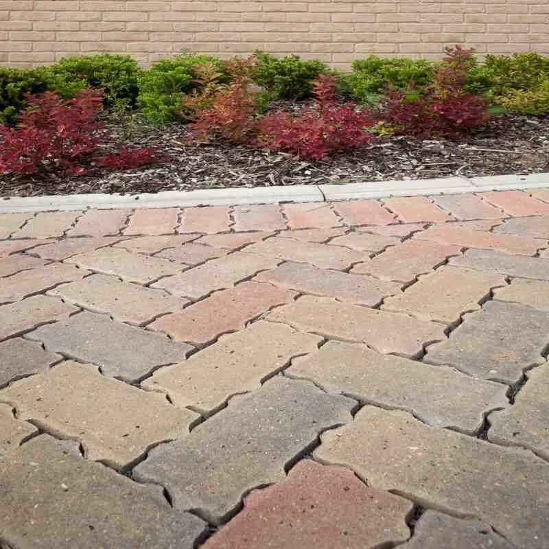 Brett Omega Flow Permeable Block Paving Rectangular 60mm Brick Pack Of 404 - Autumn Gold - OF60AG - Image 4