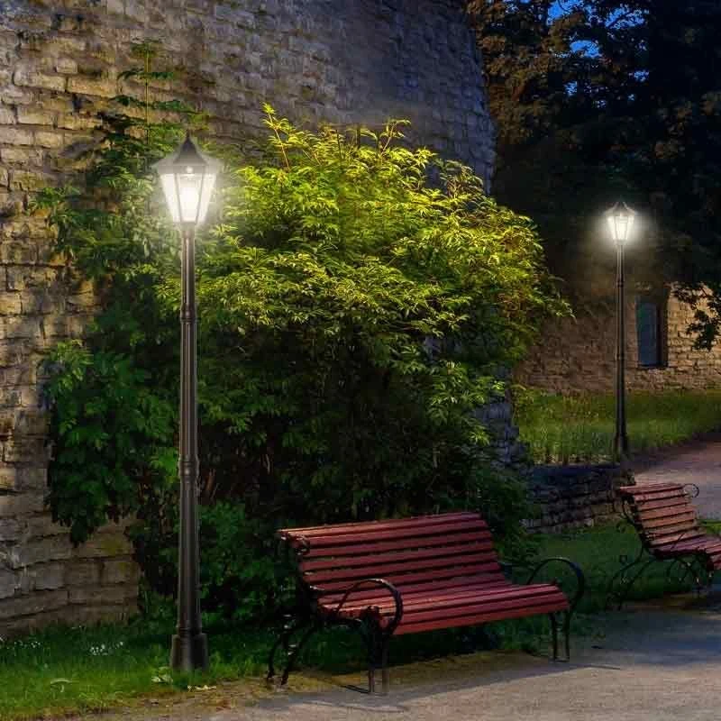 Outsunny LED Solar Light With Aluminium Frame - Black - B30-016V01