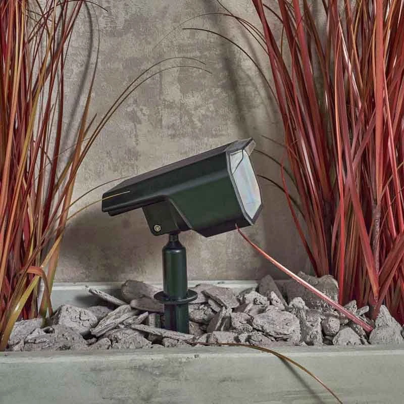 Forum Lighting Byermoor LED Smart Solar Garden Light - Black - ZN-42050 - Image 4