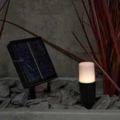 Forum Lighting Daw Spike Solar Garden Lights 4 X 75 Lumens - Black - ZN-42059